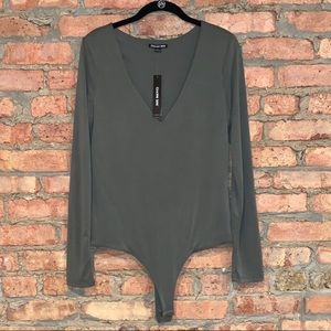 NWT Gianna Bini Deep V-neck Bodysuit